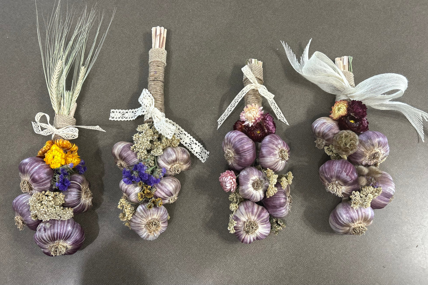 Garlic Arrangement Deposit