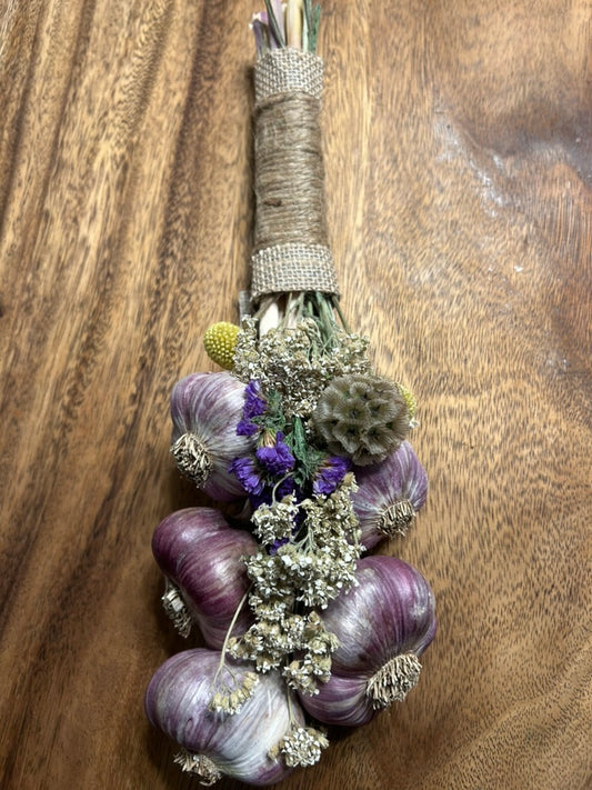 Garlic Arrangement